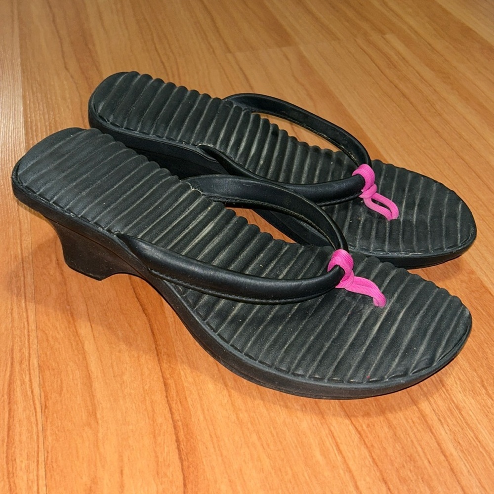 CROCS Black Wedge Sandal